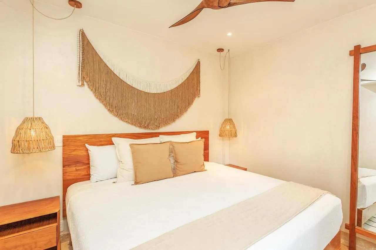 Yaxte Maya By Moskito 0*, Tulum Mexico