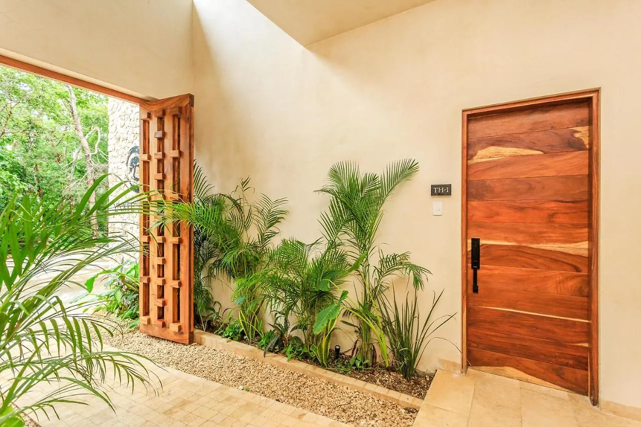 Yaxte Maya By Moskito Tulum